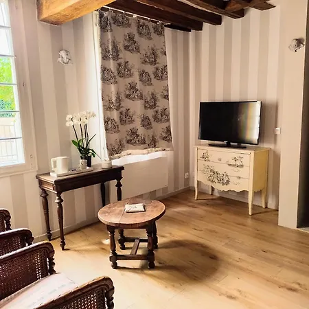 Oda ve Kahvaltı La De Perrine