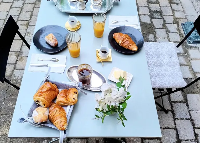 La De Perrine Couette-café 3*