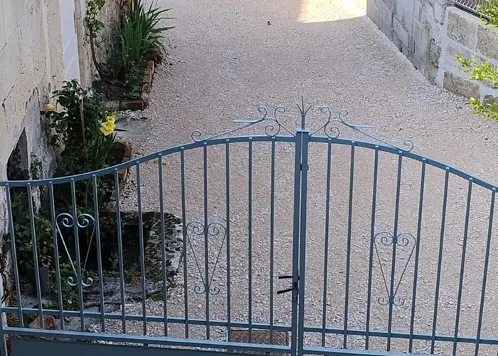 La De Perrine Couette-café Pierrefonds